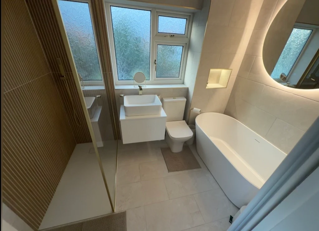 Freestanding bath suite project detail