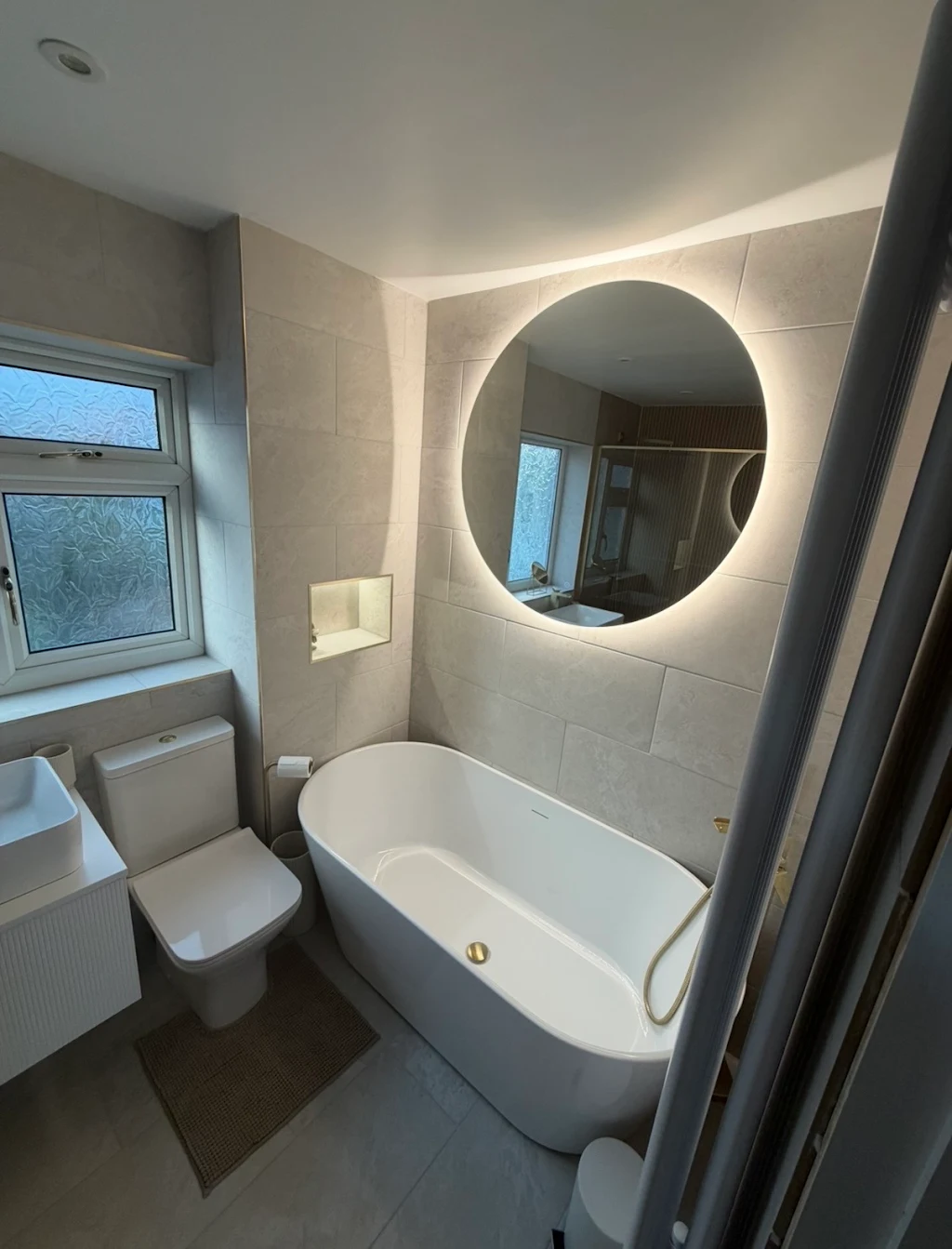 Freestanding bath suite by Baldwin's